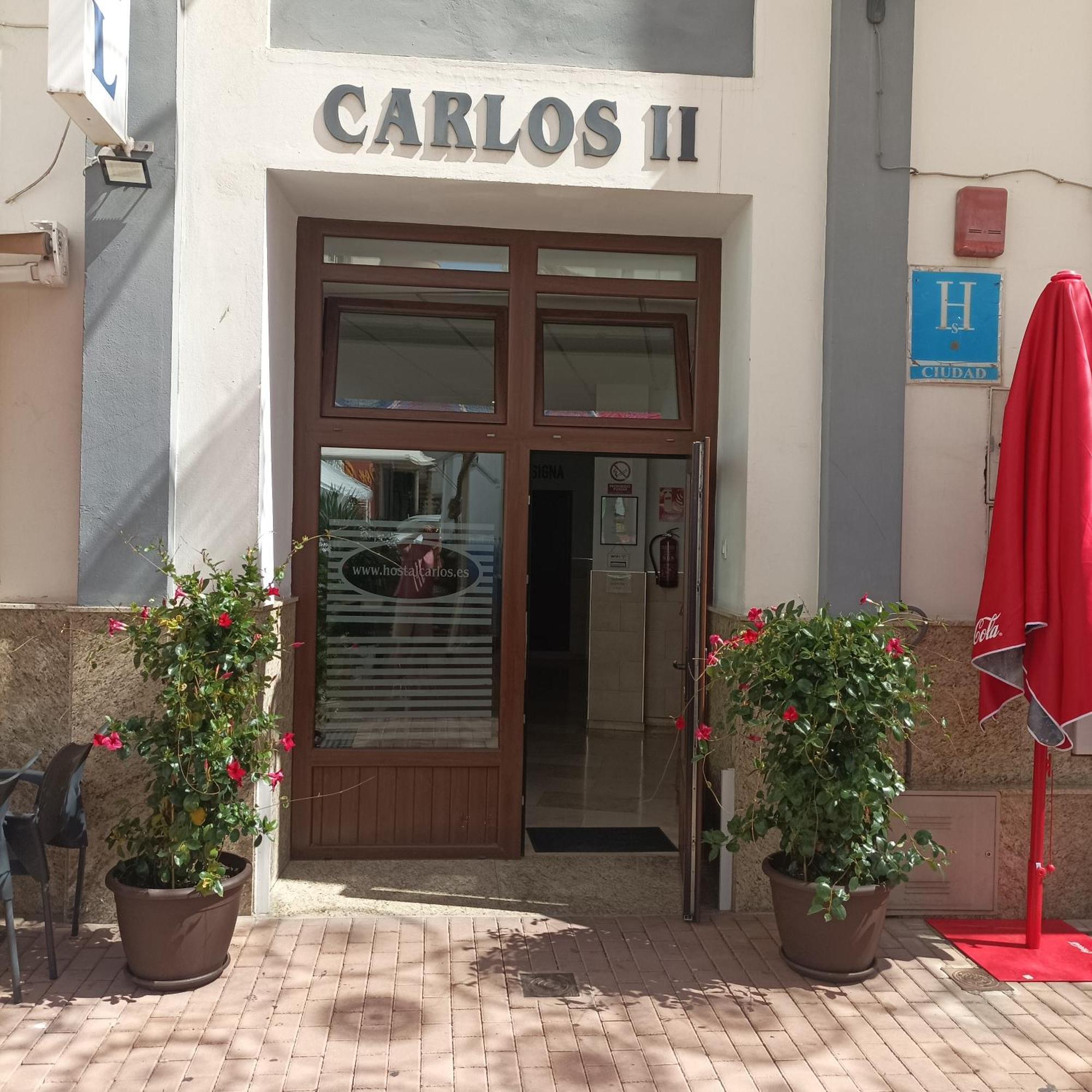 Hostal Carlos 2 La Linea de la Concepcion Bagian luar foto